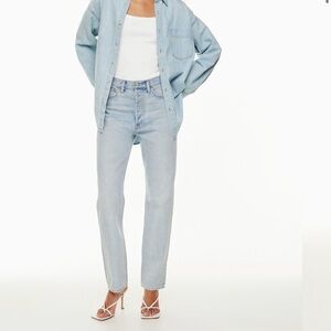 Aritzia Denim Forum 90’s Cinched Hi-rise Straight Jean 25